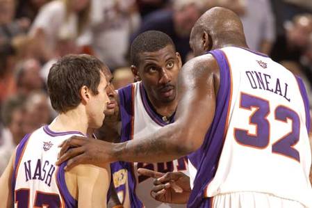 球场内外为 球场内外为